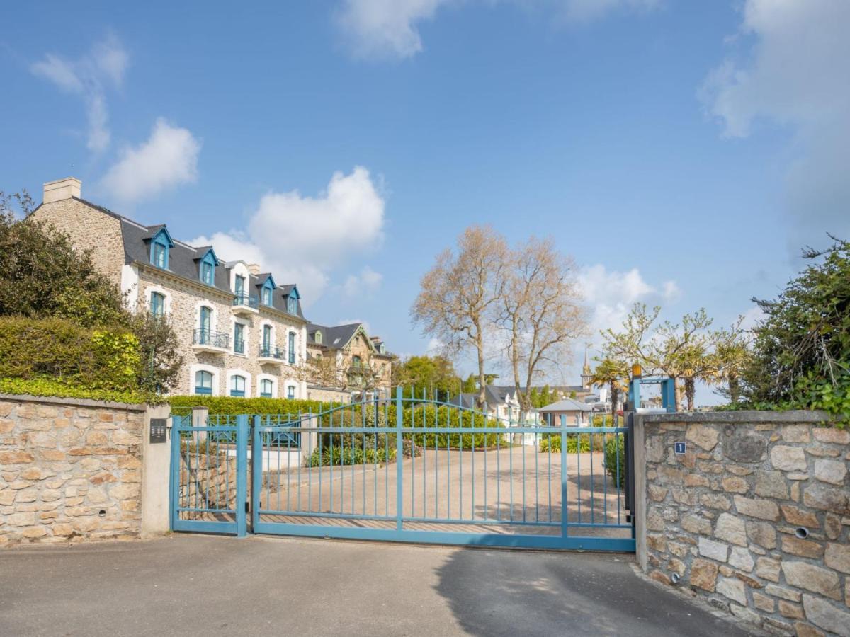 Apartment Le Parc Du Prieure By Interhome Дінар Екстер'єр фото